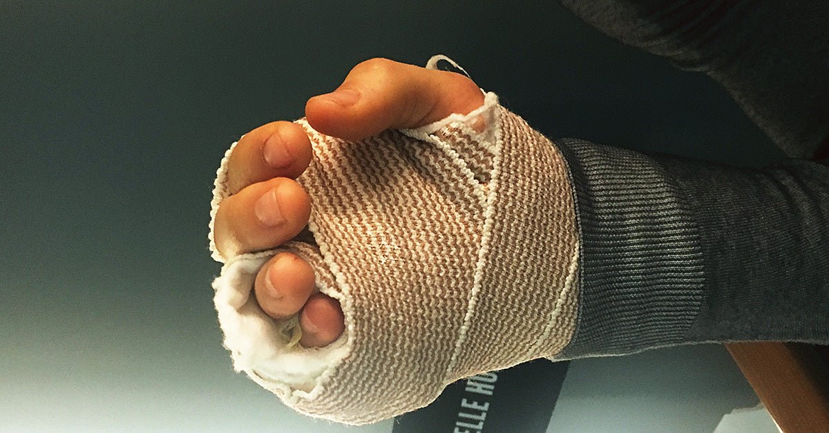 Stunt Doubles and Magic Gloves - Sewingmachinesplus.com
