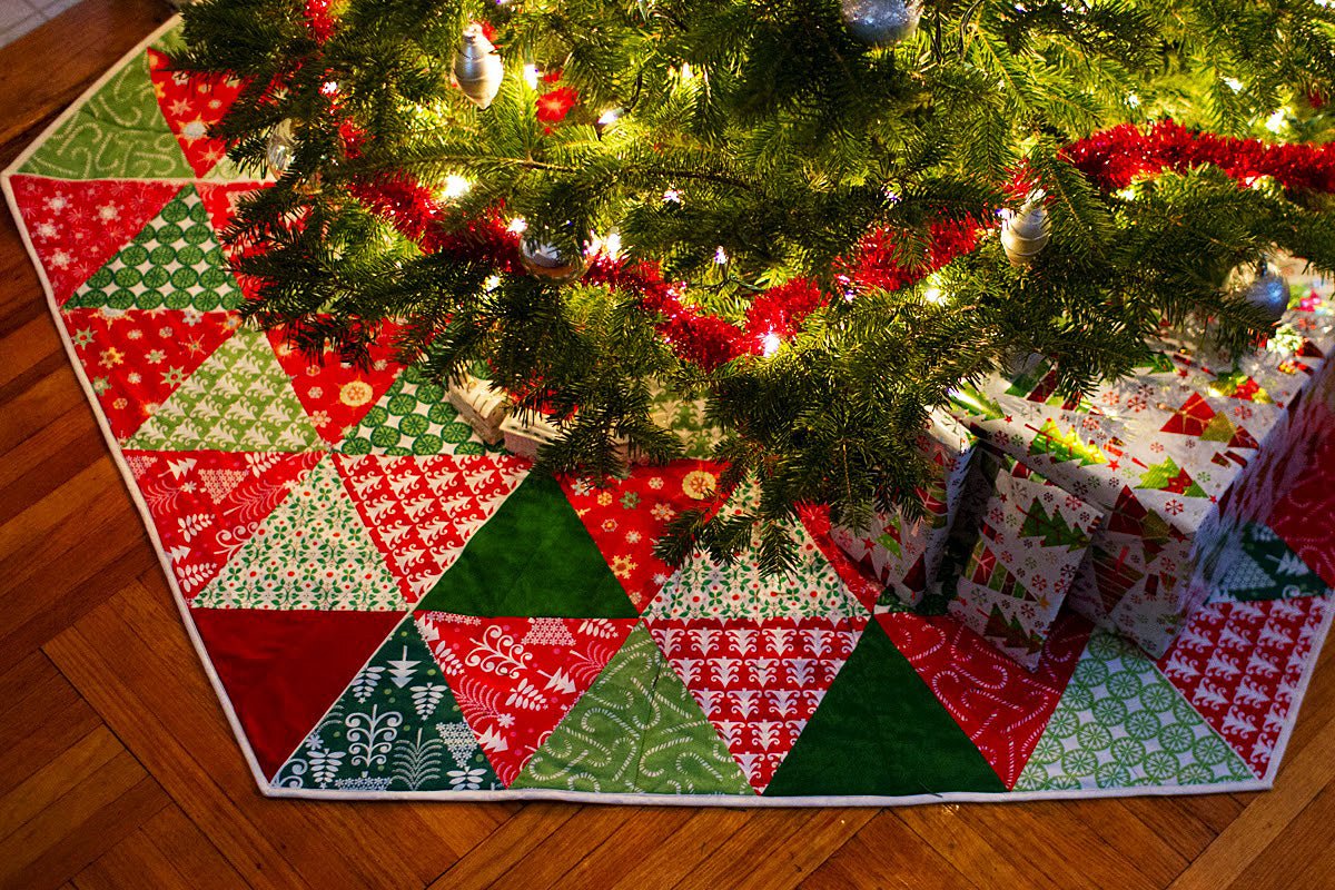 Tree Skirts and Fabric Blocks - Sewingmachinesplus.com