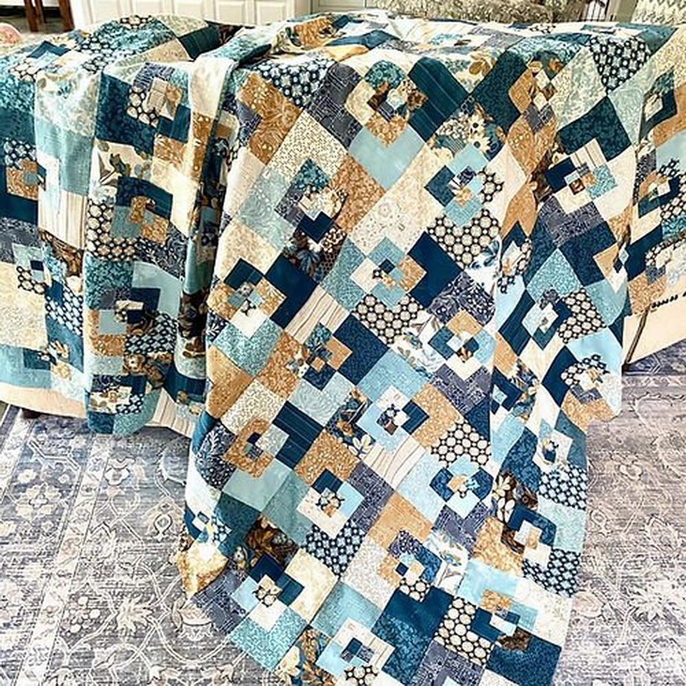 Seams Sew Me Quilt Pattern - Fray Boxes - Sewingmachinesplus.com