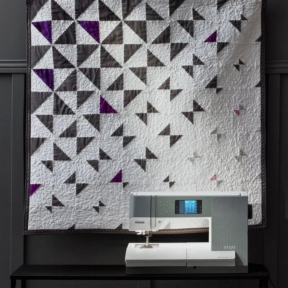Pfaff Quilt Expression 720 Special Edition Sewing Machine - Sewingmachinesplus.com