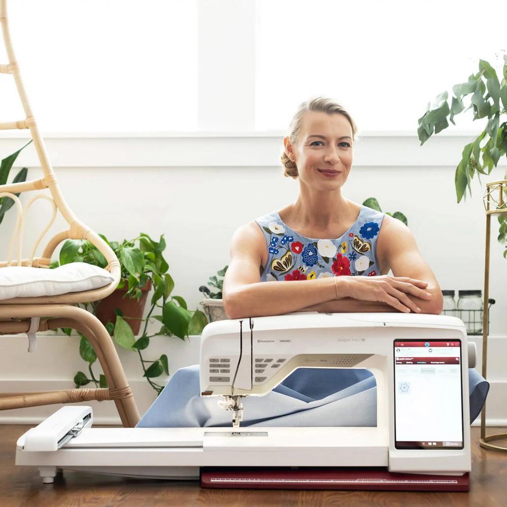 Husqvarna Viking Designer Ruby 90 Sewing & Embroidery Machine - Sewingmachinesplus.com