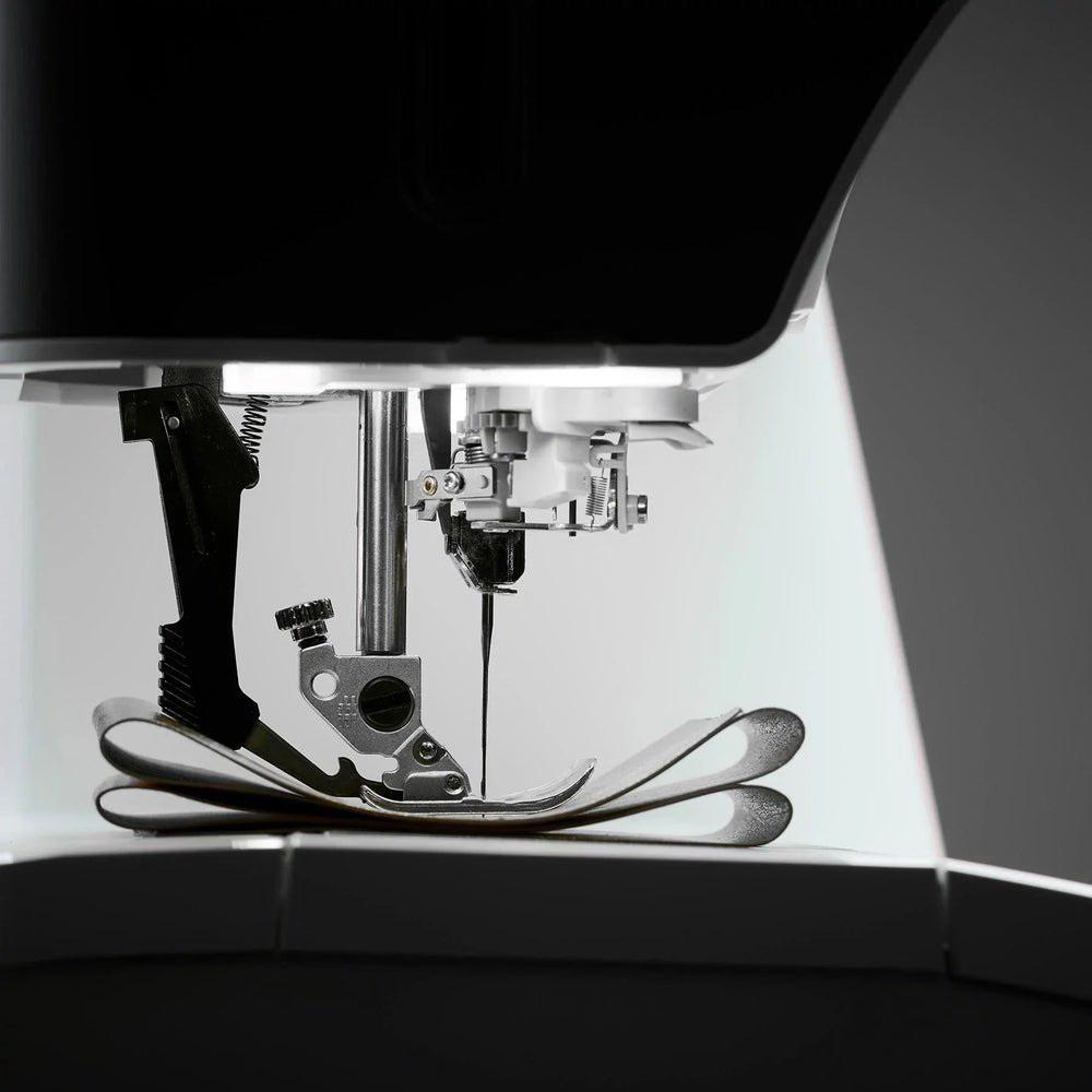 PFAFF expression 715 Sewing Machine - Sewingmachinesplus.com