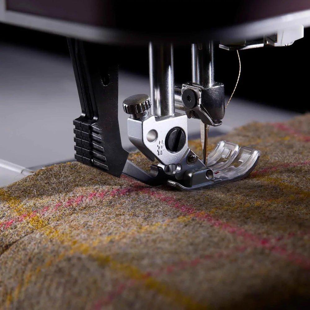 PFAFF creative expression 750 Sewing and Embroidery Machine - Sewingmachinesplus.com