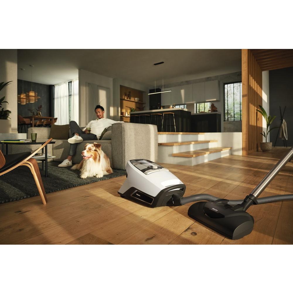Miele Blizzard CX1 Cat & Dog - Canister Vacuum (OPEN BOX MODEL)
