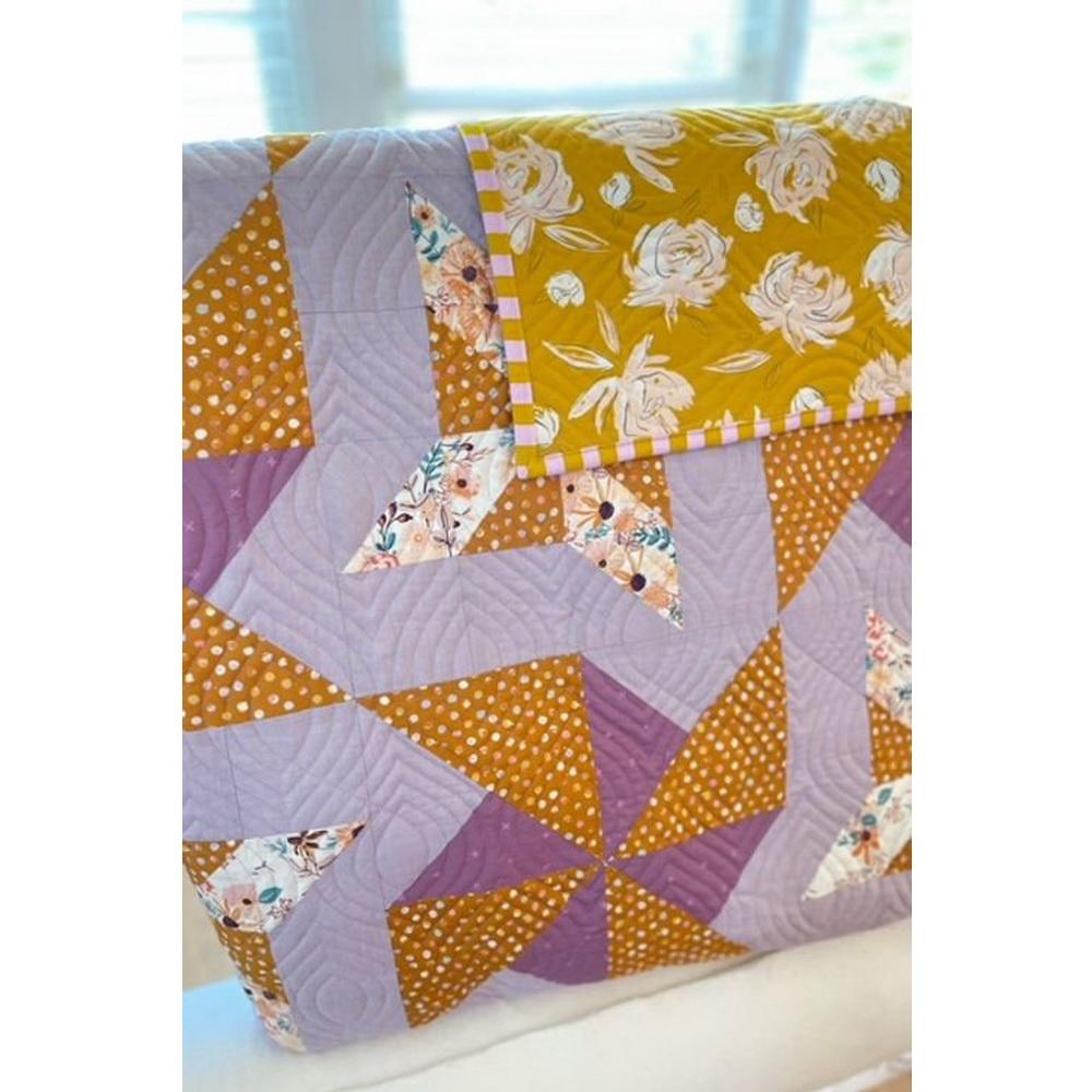 Seams Sew Me Quilt Pattern - Lovely Pinwheels - Sewingmachinesplus.com