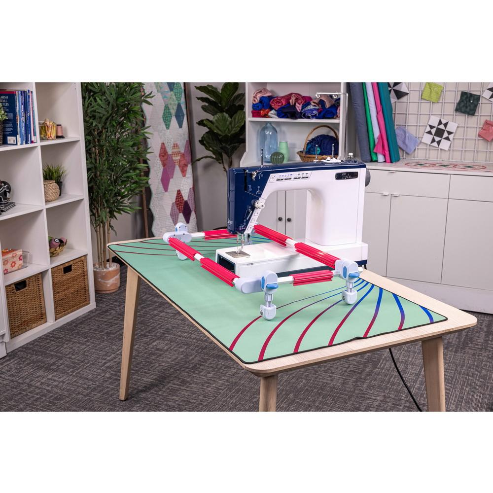 The Hummingbird Free Motion Hoop - Sewingmachinesplus.com