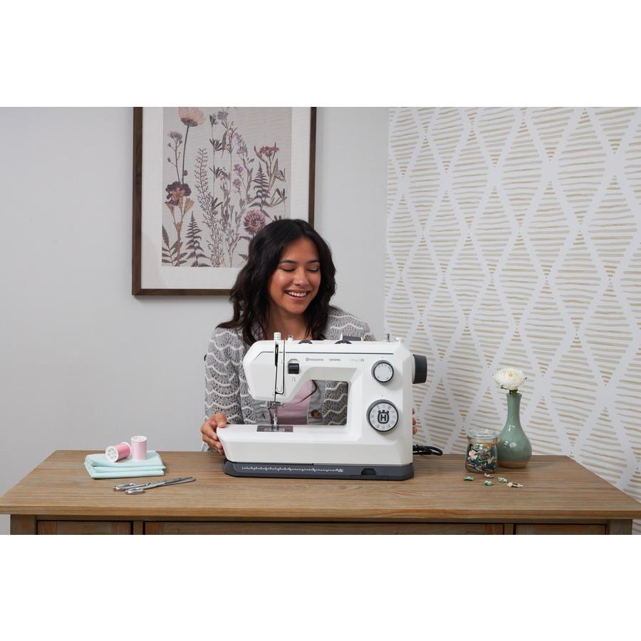 Husqvarna Viking Onyx 25 Sewing Machine - Sewingmachinesplus.com