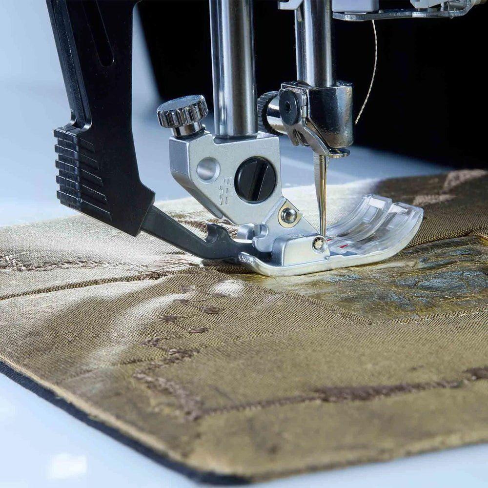PFAFF quilt expression 725 Sewing Machine - Sewingmachinesplus.com