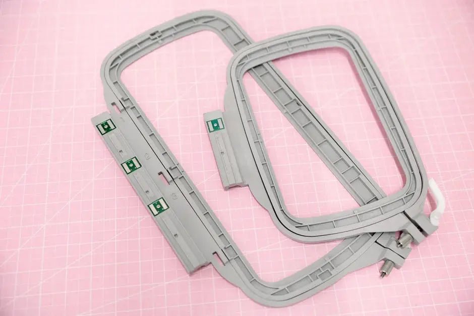 Bernette B59 sewing and embroidery machine accessory: gray plastic embroidery hoops (3-pack)