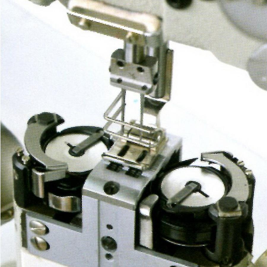 Highlead GC24518 Series Industrial Sewing Machines with Assembled Table and Servo Motor