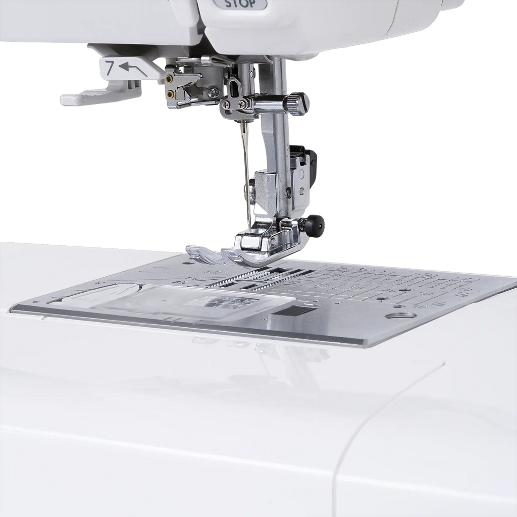 Janome 5300QDC-LBQ Laundry Basket Quilt Edition Sewing and Quilting Machine