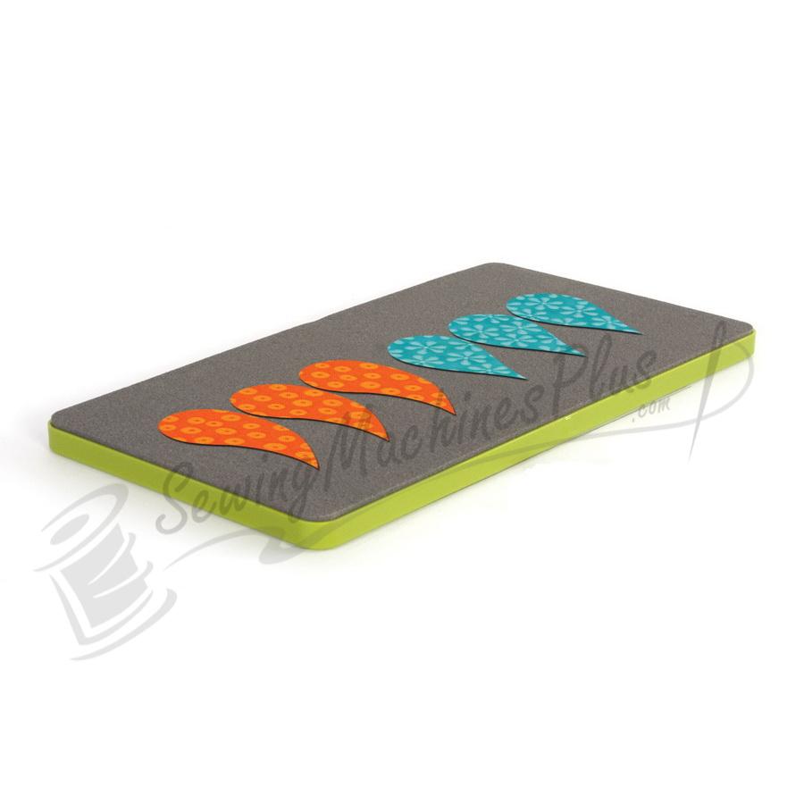 AccuQuilt Go!  - Feathers 55008-3