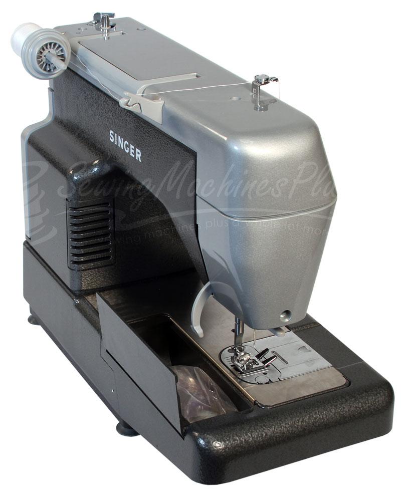 Singer CG-590 w/ 11 Extra Feet Package