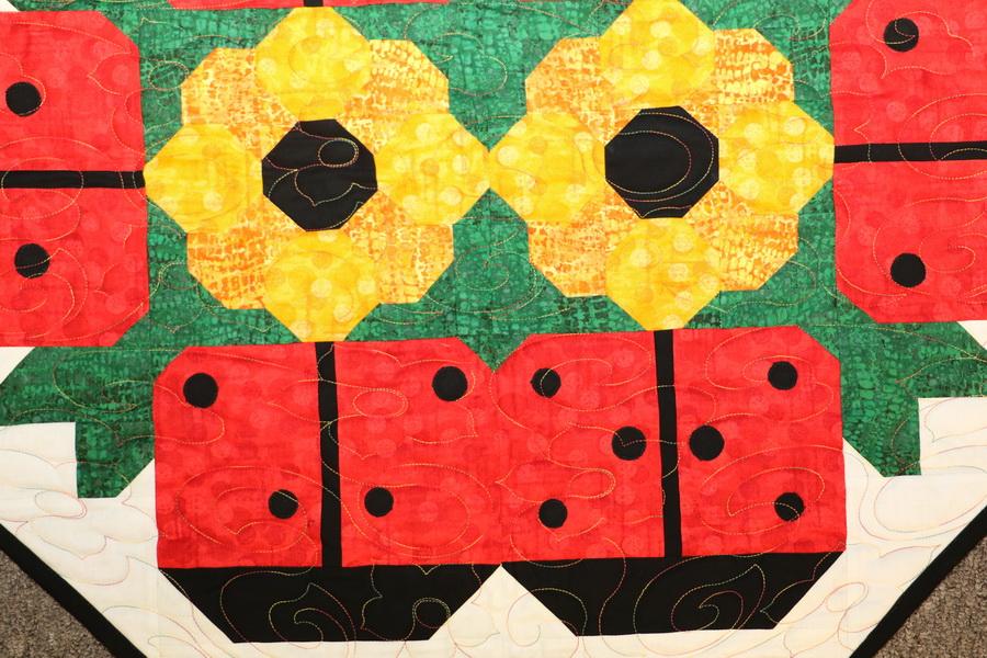 Ready to Sew Lady Bug Picnic Pre - cut Quilt Kit - Sewingmachinesplus.com