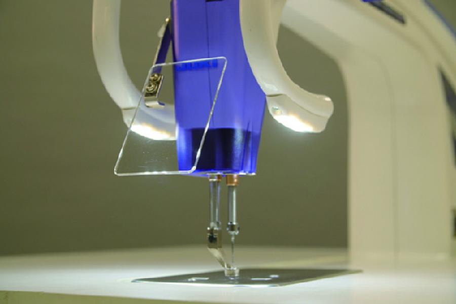 Juki J-350QVP Miyabi Machine