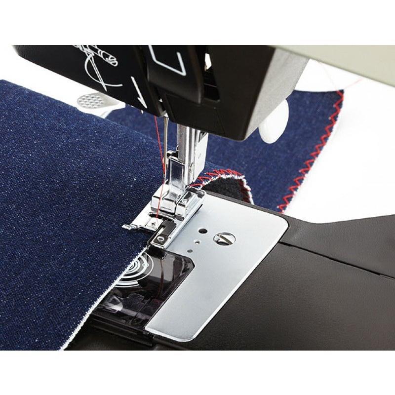 Toyota J15 Super Jeans Sewing Machine