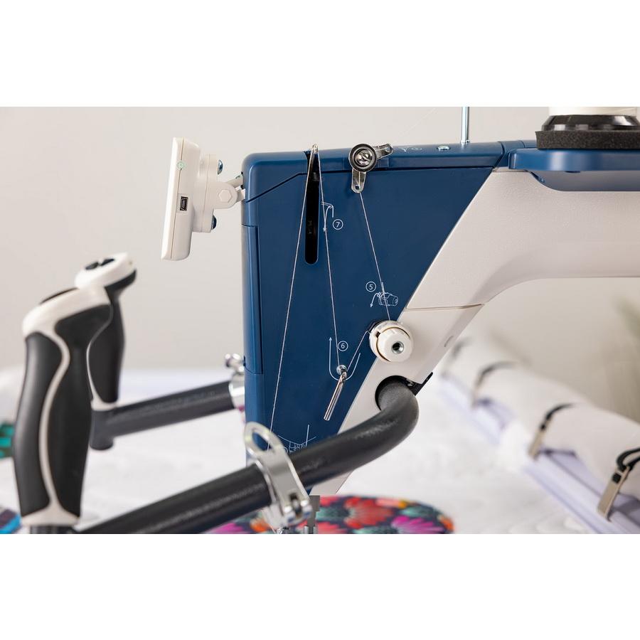 Grace Qnique 19X - 19" Longarm with Included Cutie Breeze