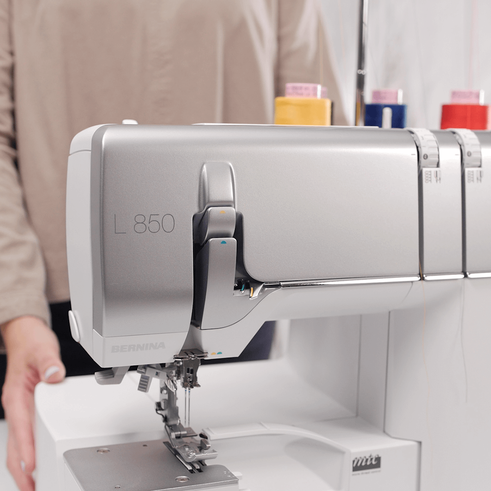 Bernina L 850 Overlock - Sewingmachinesplus.com
