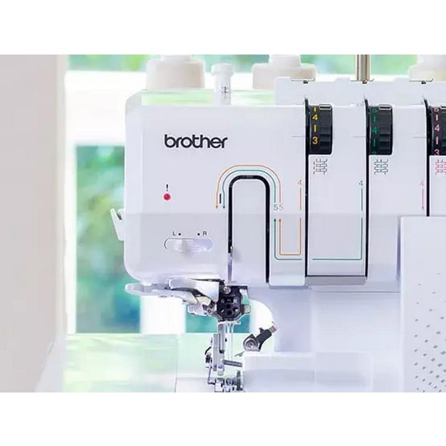 Brother Airflow 3000 Air Serger with trim trap and 3 feet