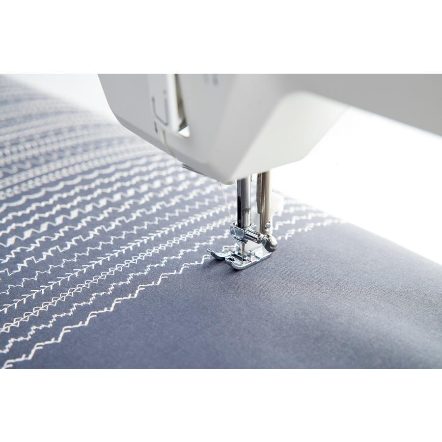Husqvarna Viking Onyx 25 Sewing Machine - Sewingmachinesplus.com