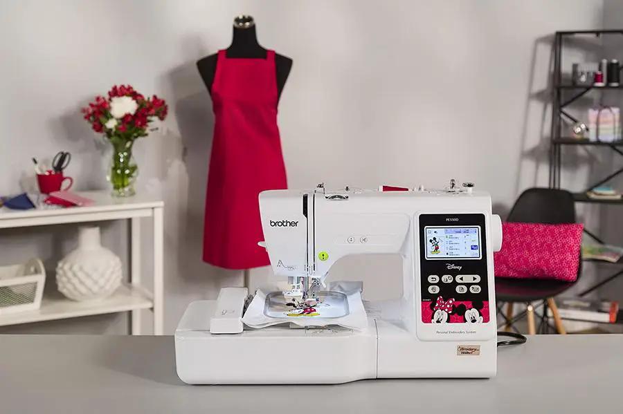 Brother Refurbished PE550D 4in x 4in Embroidery Machine with Built in Disney Designs - Sewingmachinesplus.com