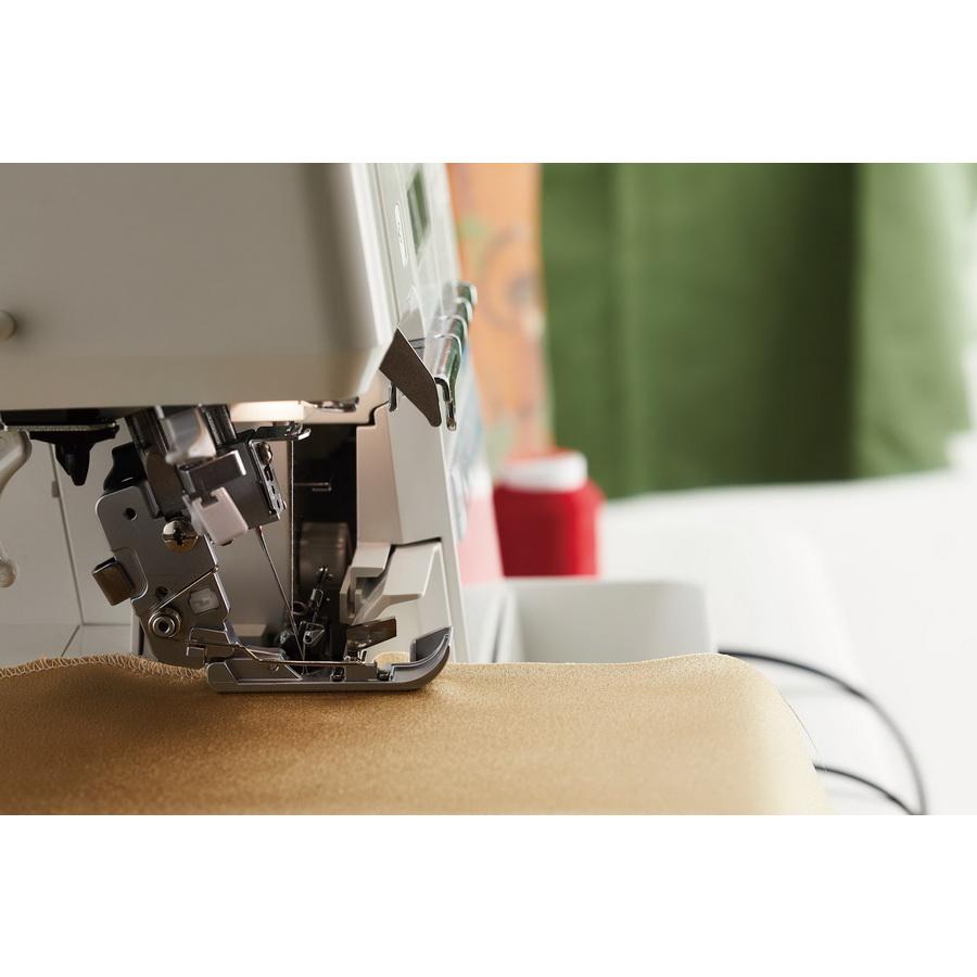 Juki MO-3000QVP Akane Air Threader Serger Machine (OPEN BOX MODEL)