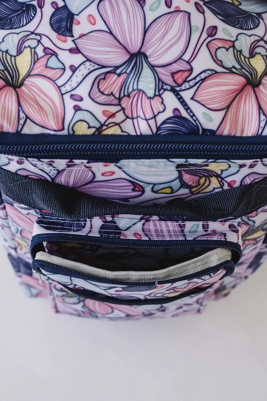 Bluefig Quilter Essential Combo: 19" Wheeled Bag, Project Bag and Satchel - Maisy - Sewingmachinesplus.com