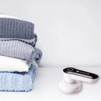 Singer Compact Lint Remover - Battery Powered - Sewingmachinesplus.com