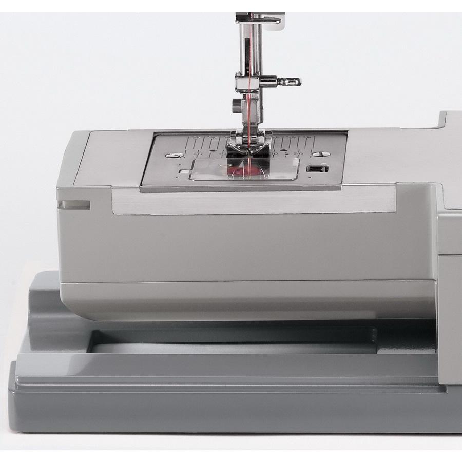 Singer 4411 Heavy Duty, 11 Stitch Patterns, 1,100 SPM & Stainless Steel Bed
