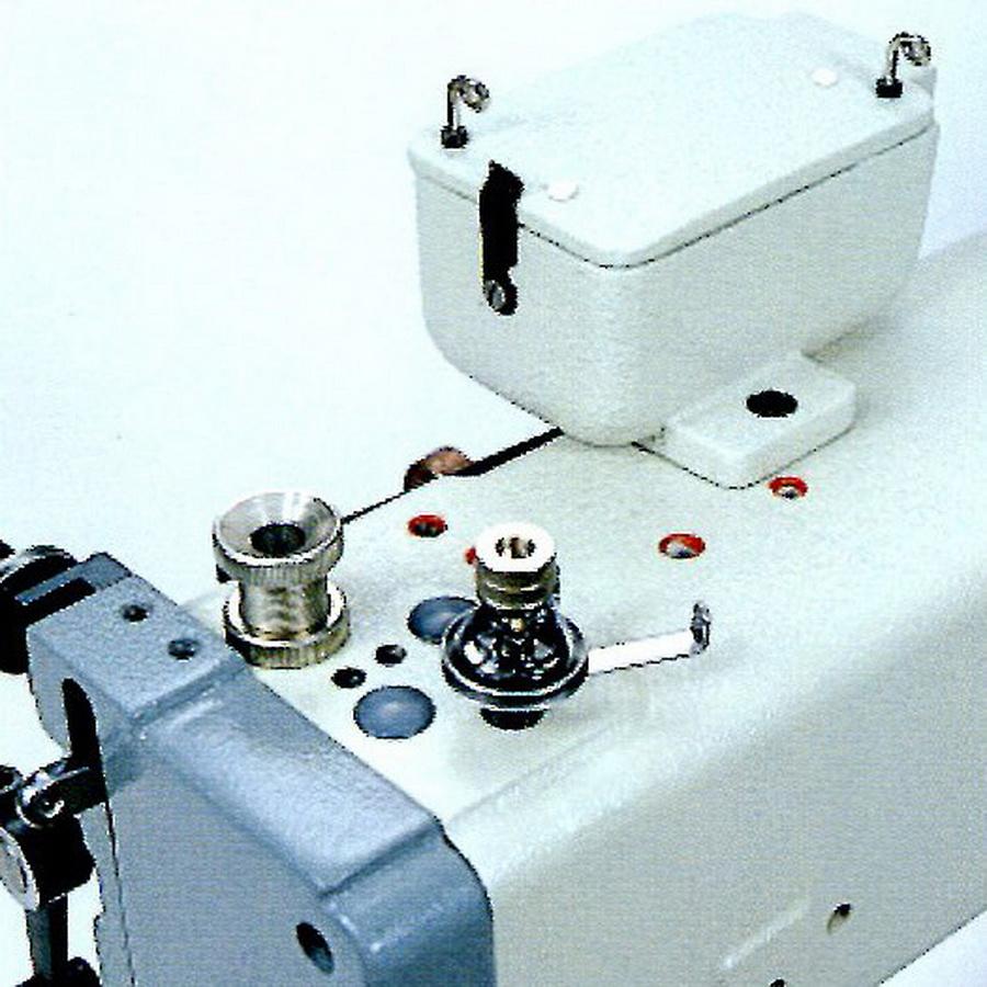 Highlead GA0688-1 Industrial Sewing Machine With Table and Servo Motor