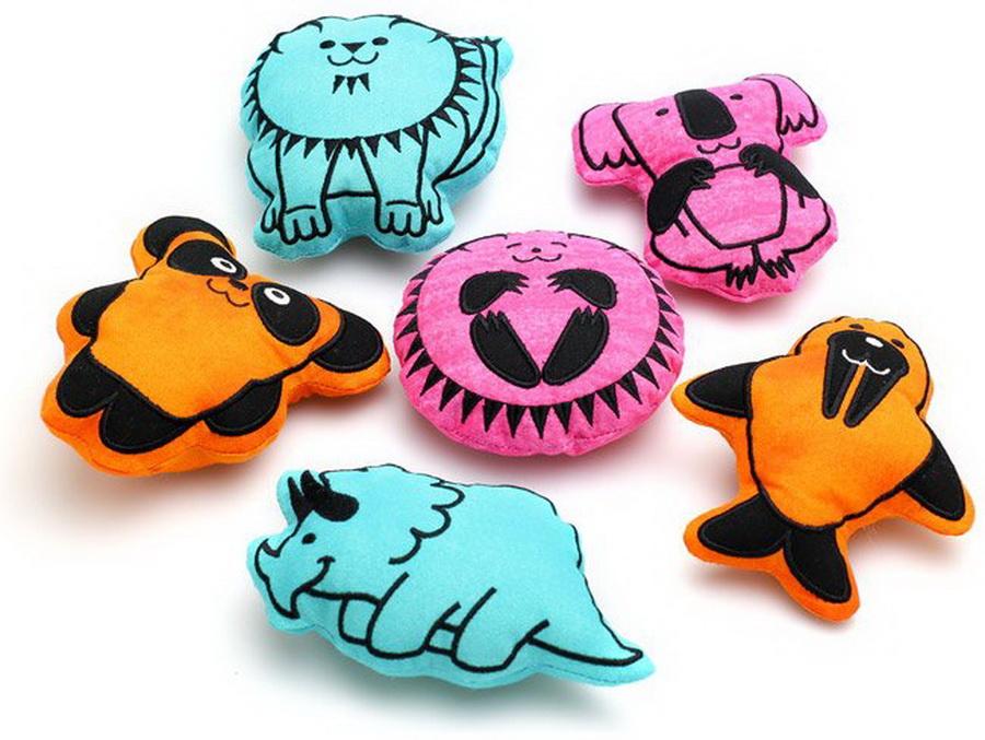 Zoo Babies Embroidery CD w/SVG - Designs by Hope Yoder