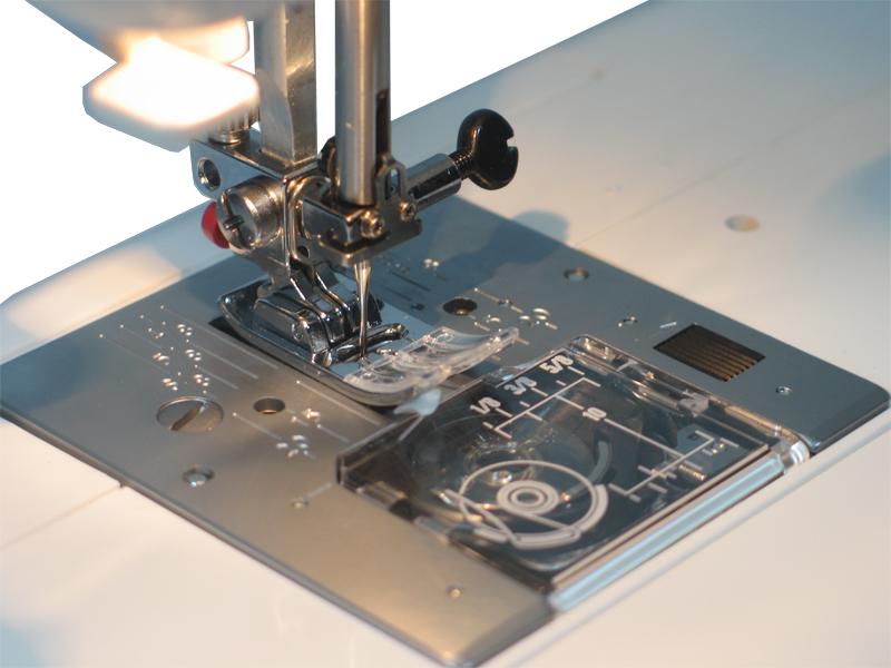 Janome DC3050 FS Decor Computer Sewing Machine - Sewingmachinesplus.com