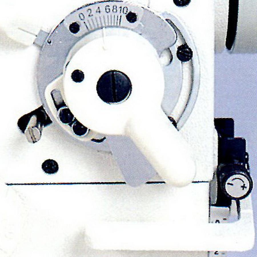 Highlead GG0068-1 Industrial Sewing Machine with Assembled Table and Servo Motor