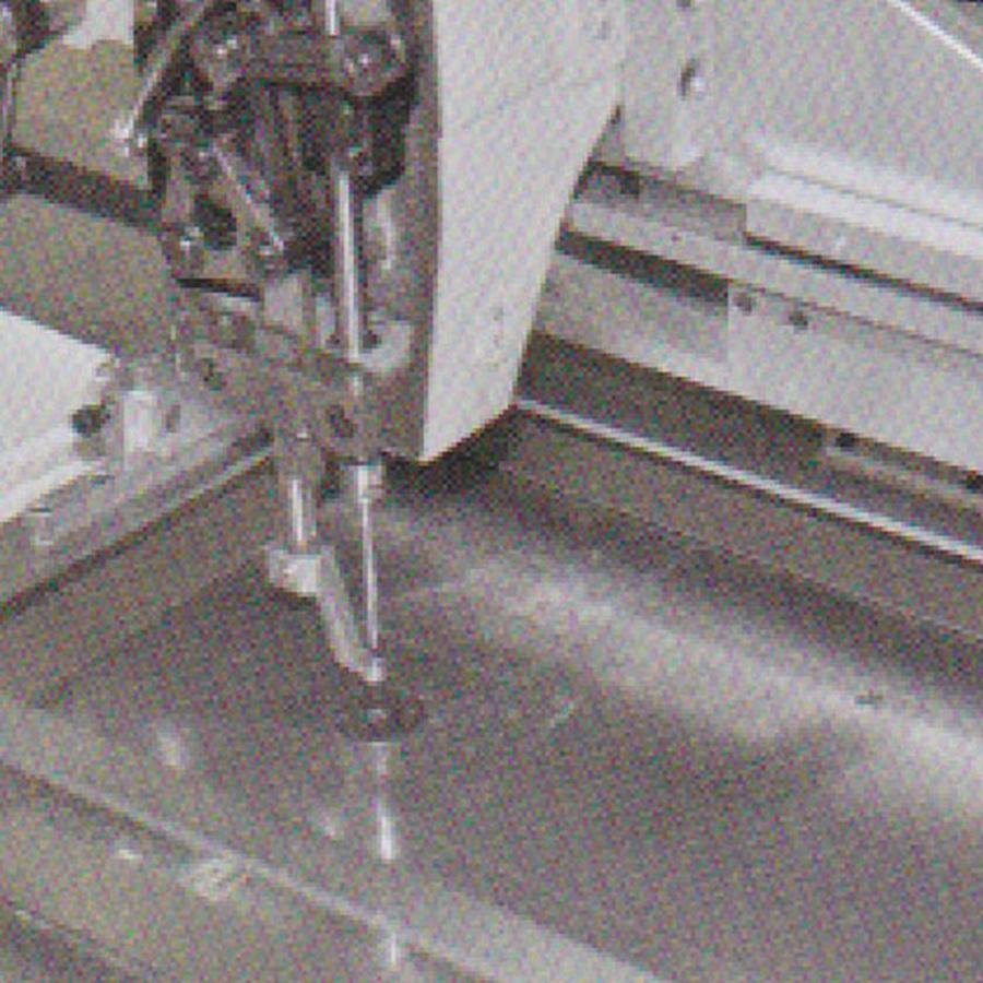 Highlead HLK-3020 Series Industrial Sewing Machines with Assembled Table and Servo Motor