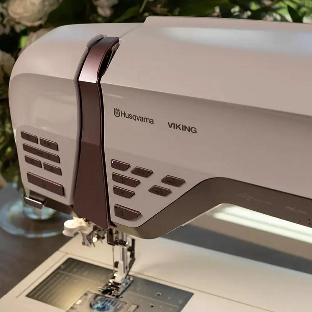 Husqvarna Viking Epic 95Q Sewing Machine - Sewingmachinesplus.com