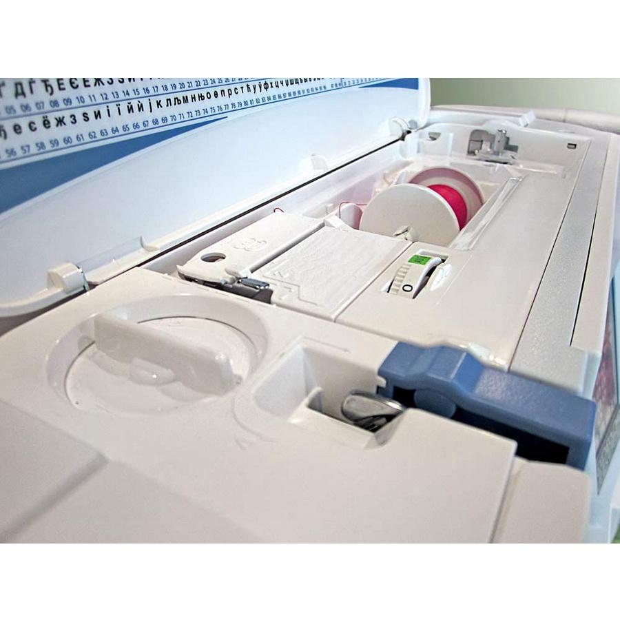 Janome Skyline S5 Sewing Machine