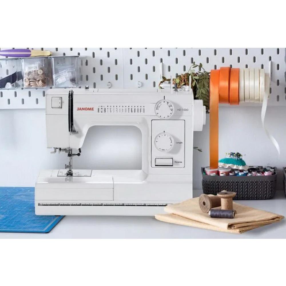 Janome HD1000 Mechanical Sewing Machine w/ FREE BONUS