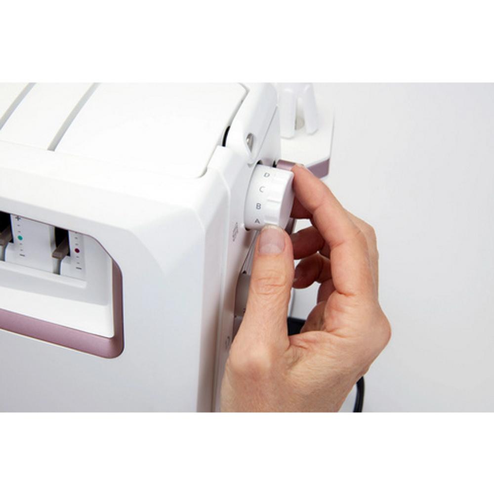 Husqvarna Viking Amber Air S500 Serger & Coverstitch Combo - Sewingmachinesplus.com