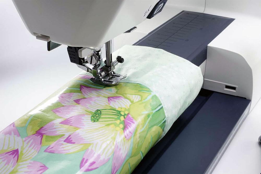 Janome Horizon 7700 QCP - Computer Sewing & Quilting Machine