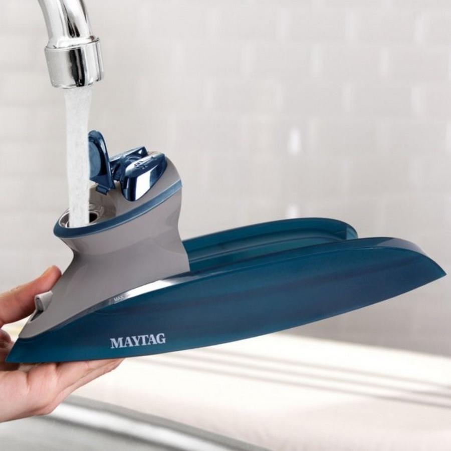 Maytag M1202 Steam/Dry Iron