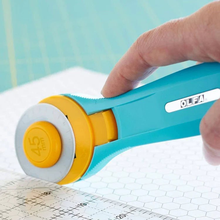 Olfa Splash Rotary Cutter 45mm - Sewingmachinesplus.com