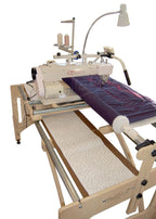 Queen Quilter 18" Long Arm Quilting Machine w/ Stitch Regulator & Wood Frame