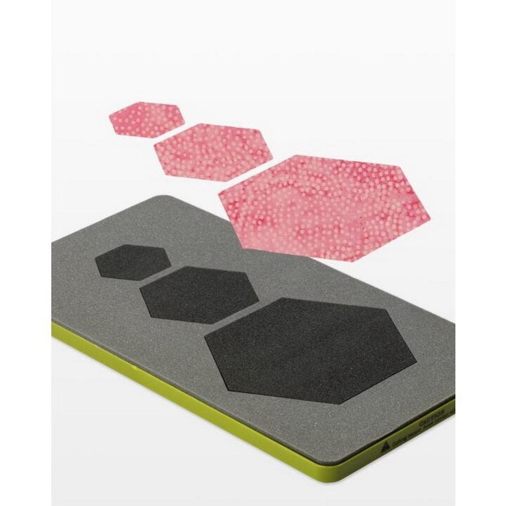GO! Hexagon - 1in, 1 1 /2in, 2 1/2in Sides (3/4in, 1 1/4in, 2 1/4in Finished) Geometric Die - Sewingmachinesplus.com