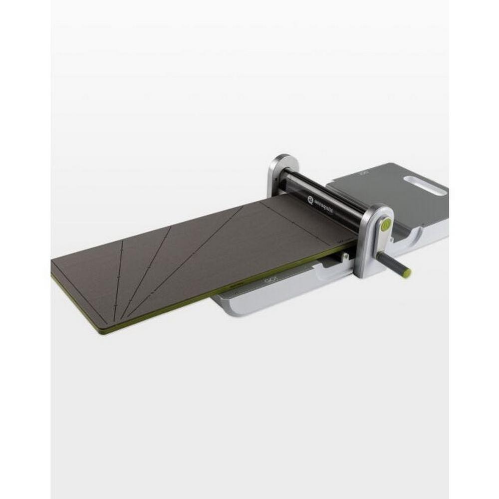 Accuquilt GO! Strip Cutter - 1in (1/2in Finished) 7 Strips - Sewingmachinesplus.com