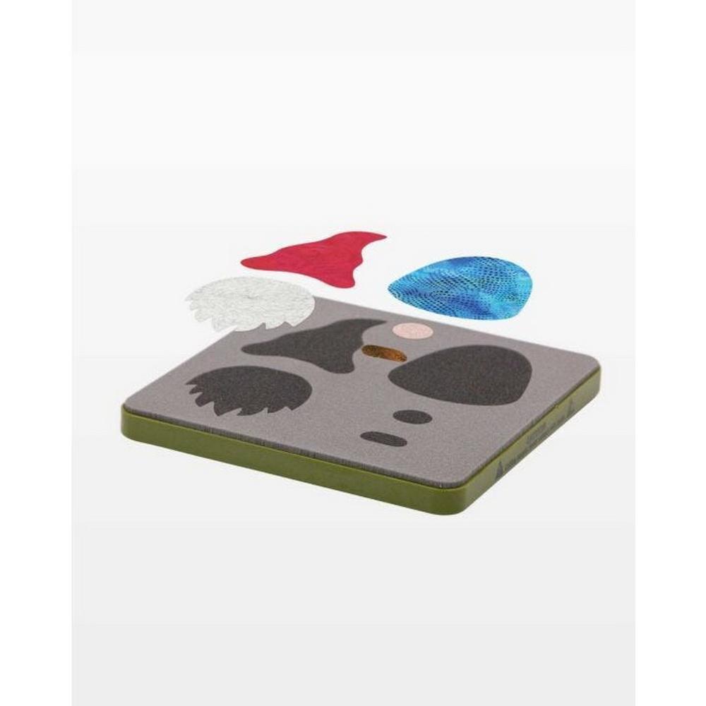 Accuquilt GO! Gnome Applique Die - Sewingmachinesplus.com