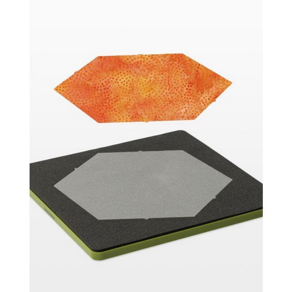 GO! Hexagon - 4 1/2in Sides (4 1/4in Finished) Geometric Die - Sewingmachinesplus.com