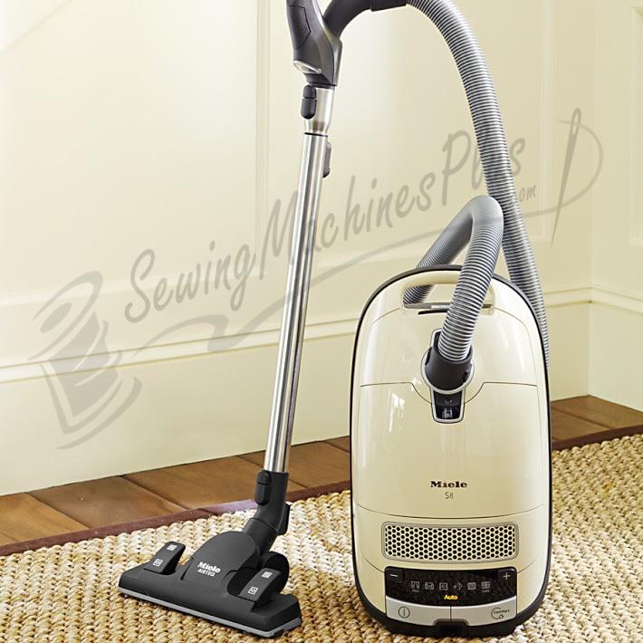 Miele Complete C3 Alize Canister Vacuum w/ Gift