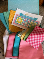 Riley Blake May Blossoms Table Runner Fabric Kit - Sewingmachinesplus.com