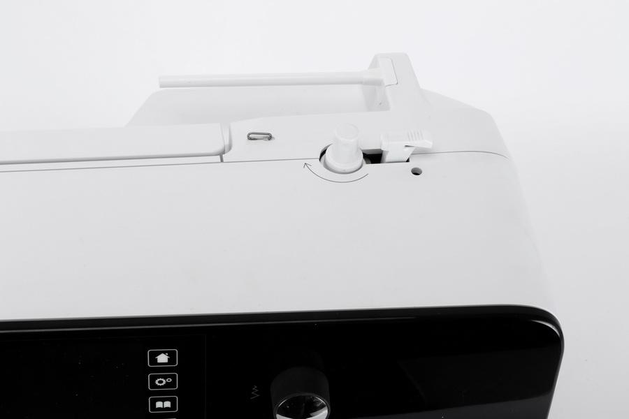 Bernina 780 Sewing and Embroidery Machine - Sewingmachinesplus.com