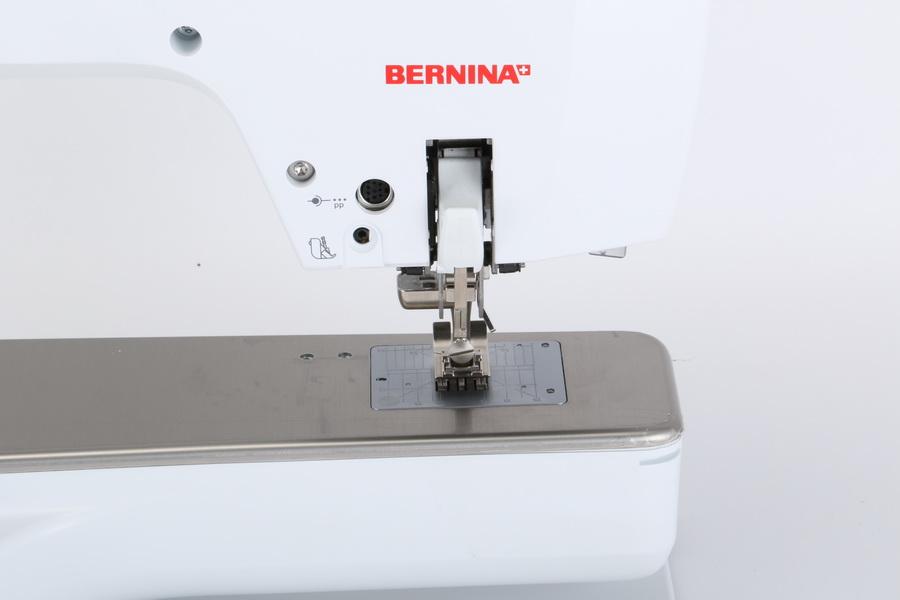 Bernina 780 Sewing and Embroidery Machine - Sewingmachinesplus.com